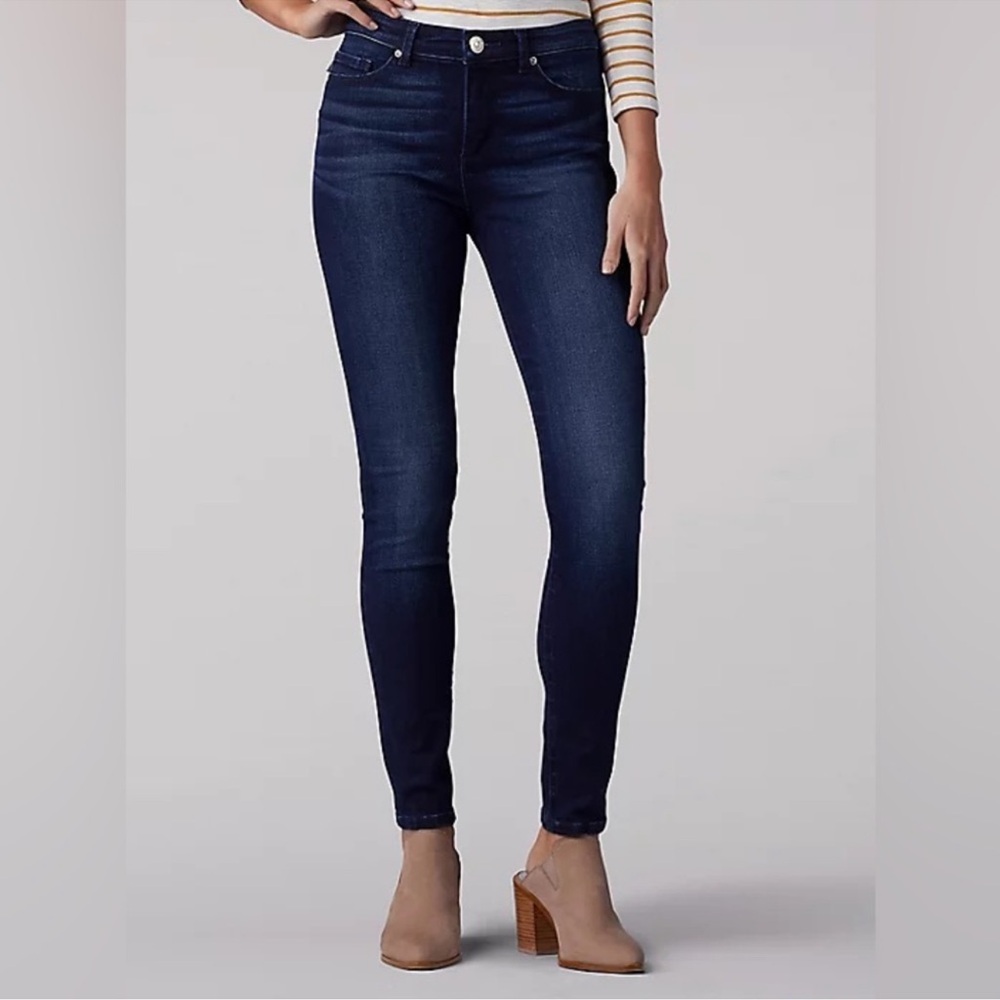 Lee Midrise Sculpting Slim Fit Jeans